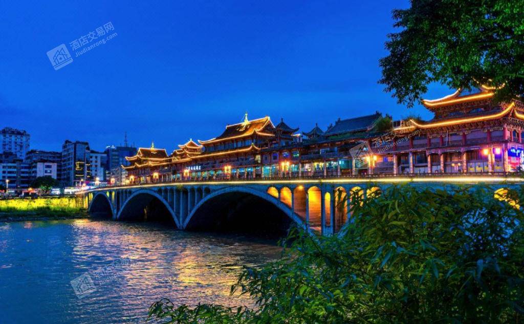 雅安雨城区廊桥江景酒店转让 20间房